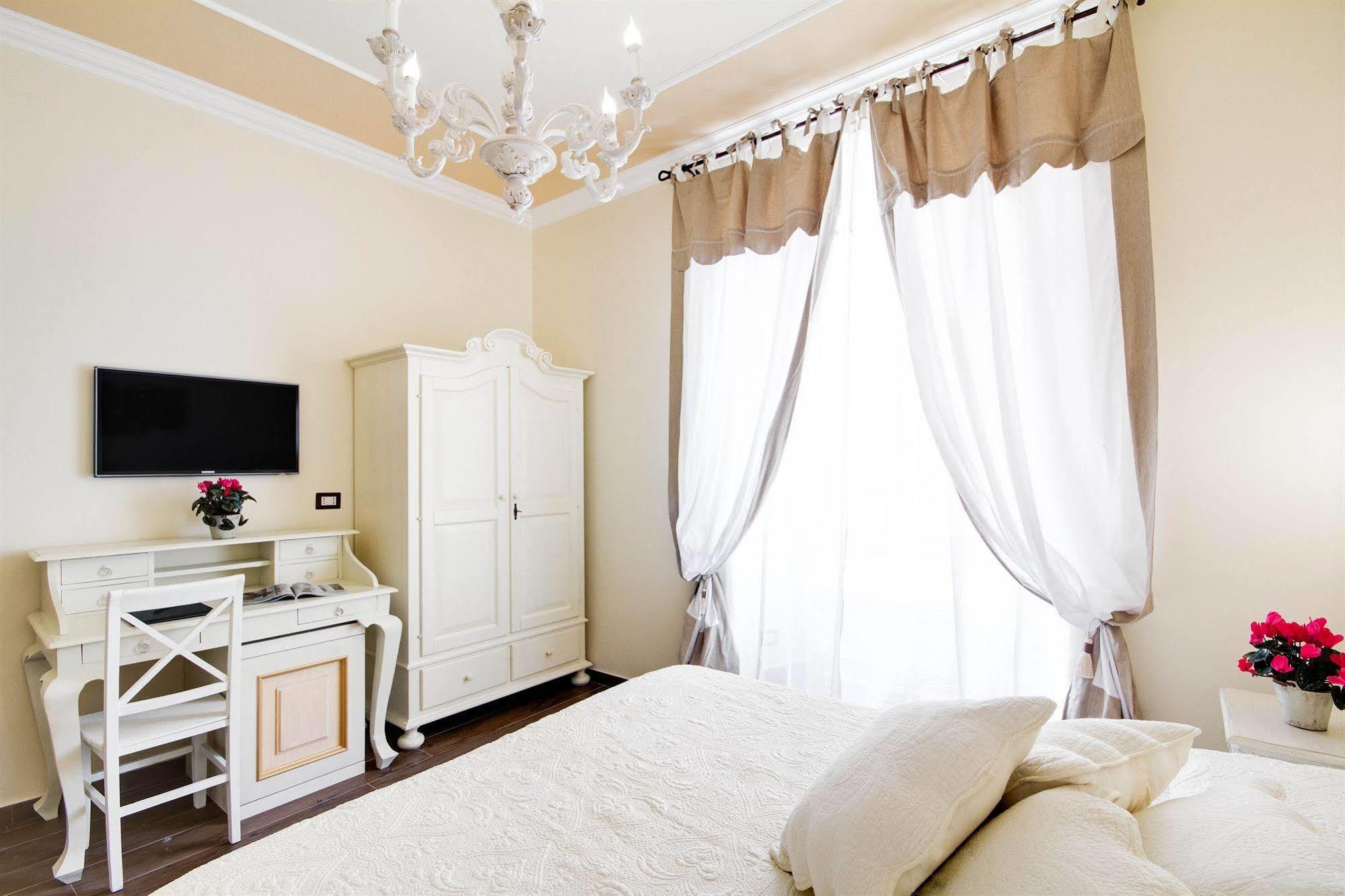 Lunaria Suites Rome Vaticano Екстер'єр фото