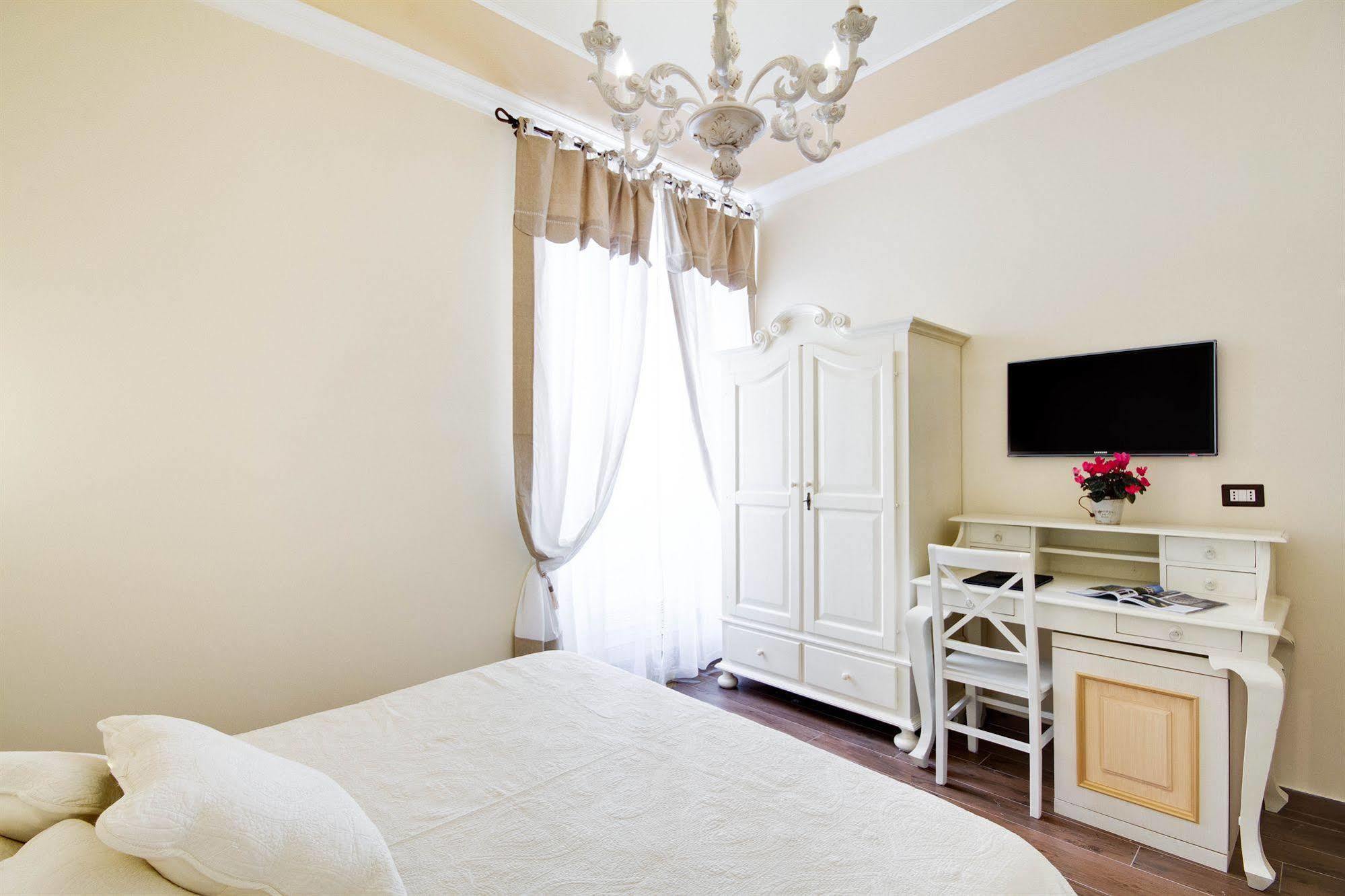Lunaria Suites Rome Vaticano Екстер'єр фото